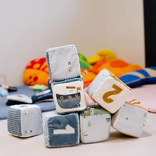 jeux creche Marianne